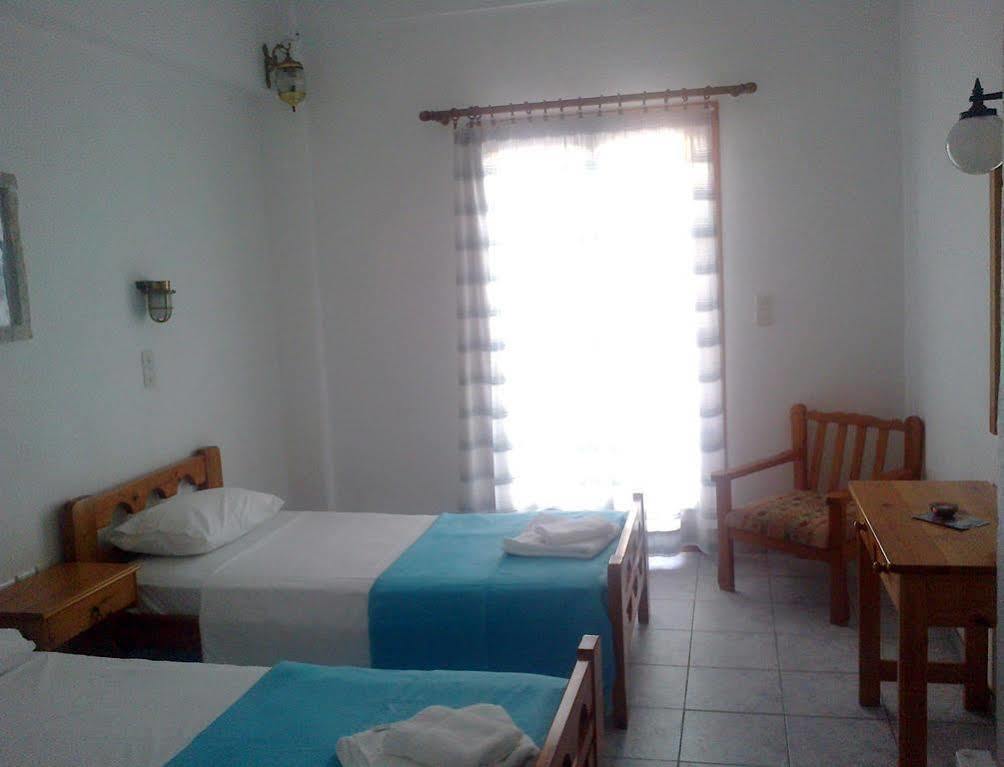 איוס חורה Hotel Faros מראה חיצוני תמונה